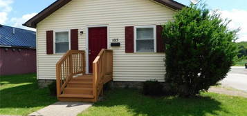 105 Ontario St, Edinboro, PA 16412