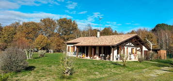 Maison style Landais environnement forêt