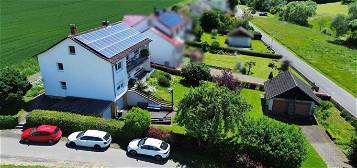 Idylle pur! Zweifamilienhaus mit großem Grundstück in Jesberg