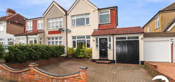 4 bed semi-detached house for sale