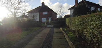 2 bed semi-detached house to rent