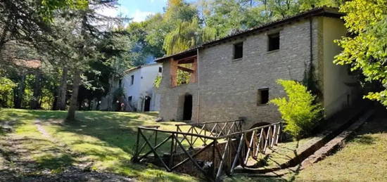 Rustico e casale in vendita in strada senza nome