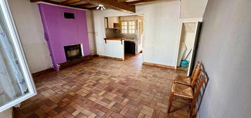 Maison Chaniers 5 pièce(s) 76 m2  Jardin garage 74 m²