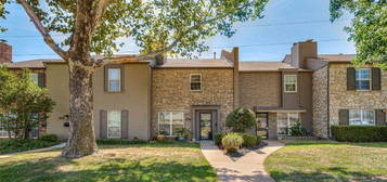 2916 Rosewood Ln #2916, Oklahoma City, OK 73120