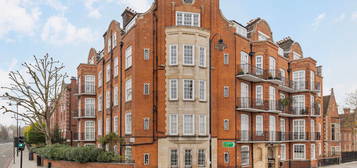 Flat for sale in Cheyne Walk, London SW3