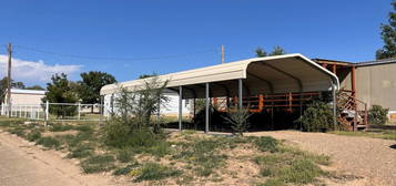 424 N 4th St, Logan, NM 88426