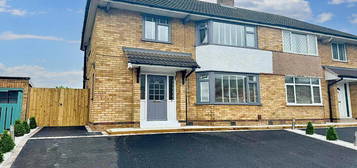 3 bedroom semi-detached house to rent