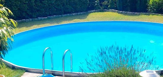 Großzügiges Haus mit Pool zur Miete in Itzstedt – Ideal für Famil