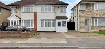 3 bedroom semi-detached house