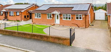 3 bed detached bungalow for sale