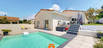 Vente villa 5 pièces 136 m²