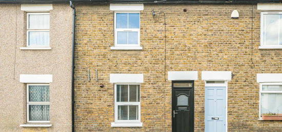 Property to rent in Trinity Road, Richmond TW9