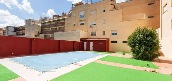 Piso en venta en Calle Diego Almagro, 8, Residencial Triana - Barrio Alto