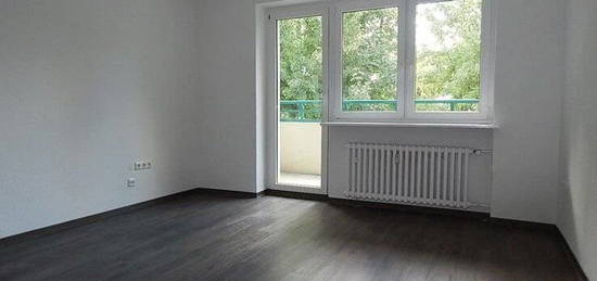 3-Zimmer-Wohnung mit Balkon und renoviert