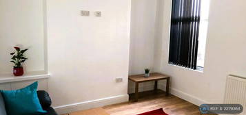 1 bedroom house share