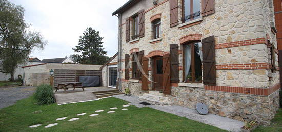 Maison 8 pièces 220 m²