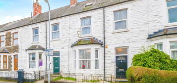 5 bedroom terraced house for sale