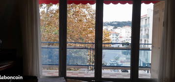 Appartement 3 pieces.55m2. Nice chambrun. Terrasse. Cave. Parking