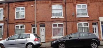 2 bed terraced house for sale