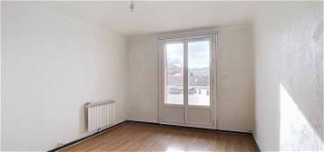 Appartement  à vendre, 3 pièces, 2 chambres, 61 m²