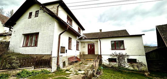 Prodej  chalupy 200 m², pozemek 1 386 m²