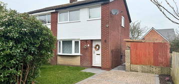 3 bed semi-detached house for sale