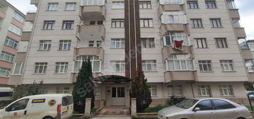 DORUK EMLAKTAN SALI PAZARINDA BURAK APARTMANI'NDA 3+1 DAİRE