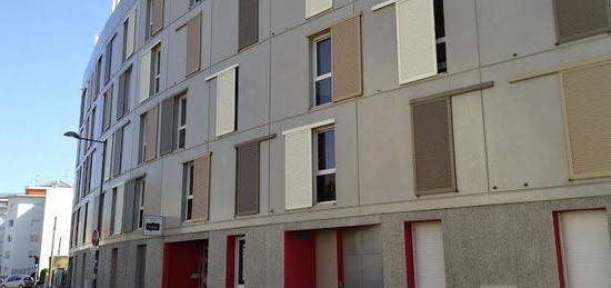 A VENDRE : Studio 20m2 résidence étudiante avec parking - VILL