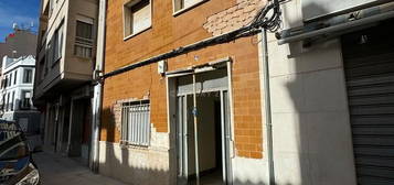 Casa adosada en venta en Pego