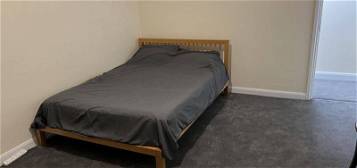 Shared accommodation to rent in Harrow, 6Hl, UK HA8