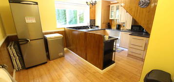 Terraced house to rent in Spring Close Mount, Sheffield S14