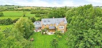 9 bedroom detached house for sale