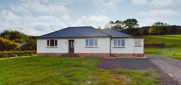 3 bedroom detached bungalow to rent