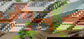 1115 Timberidge Dr, Bethel Park, PA 15102