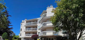 9299 121st St #307, Surrey, BC V3V 7X8