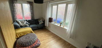 2 bedroom terraced house