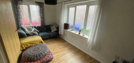 2 bedroom terraced house