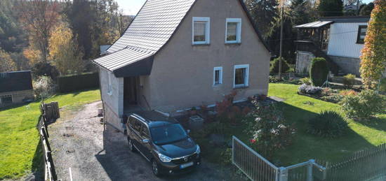 Einfamilienhaus mit großem Süd-Balkon und Blick ins Grüne