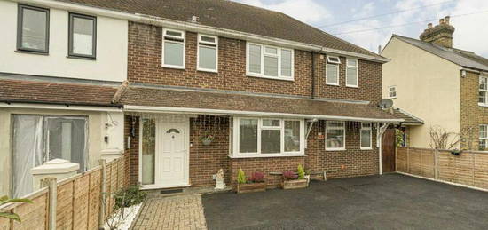 4 bedroom semi-detached house for sale