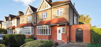 4 bedroom semi-detached house for sale