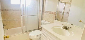 1420 Atlantic Shores Blvd Apt 130, Hallandale Beach, FL 33009