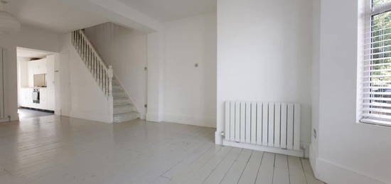 Property to rent in Morley Avenue, Edmonton N18