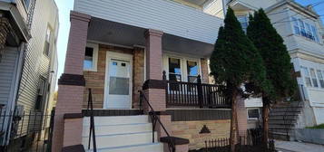 41 Dwight St, Jersey City, NJ 07305