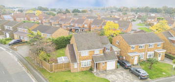 4 bed detached house to rent