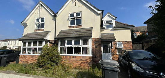 3 bedroom semi-detached house