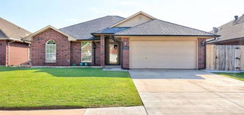 13008 Willowcrest Ln, Oklahoma City, OK 73170