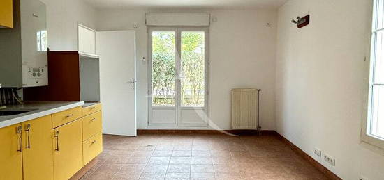 Appartement Bussy Saint Georges T1 Bis 35.56m2 en rez-de-jardin+ parking