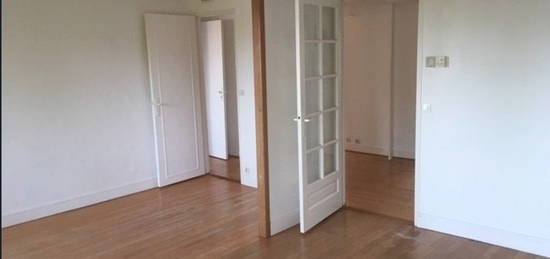 Appartement  à louer, 3 pièces, 2 chambres, 59 m²