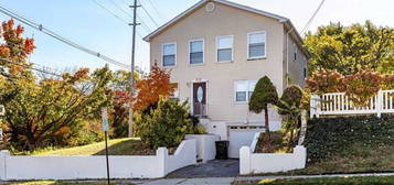 86 Nevins St, Rutherford, NJ 07070