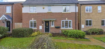 3 bedroom detached house to rent